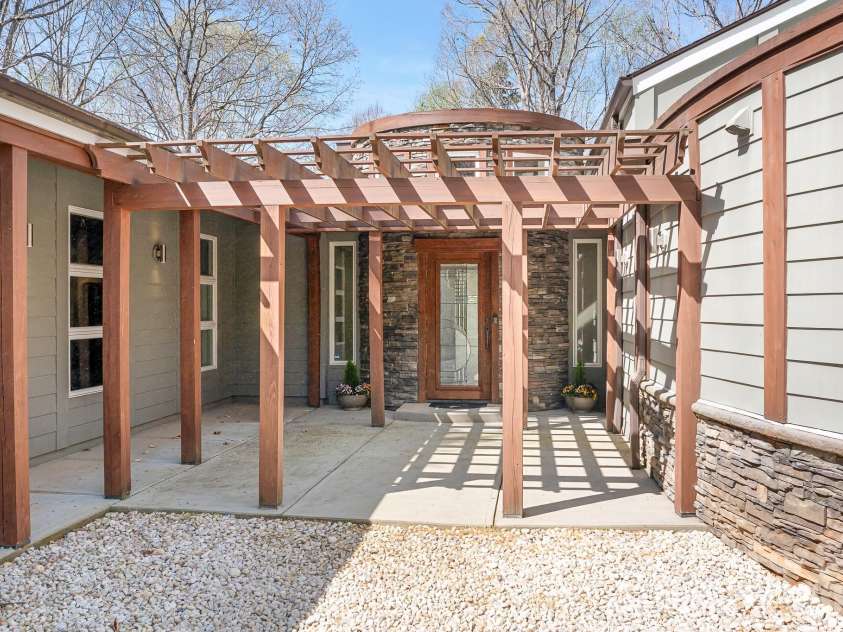 3249 Ivey Creek Road, Maiden, NC 28650.  MLS# CAR4241380, YatesRealty ID 19231. 