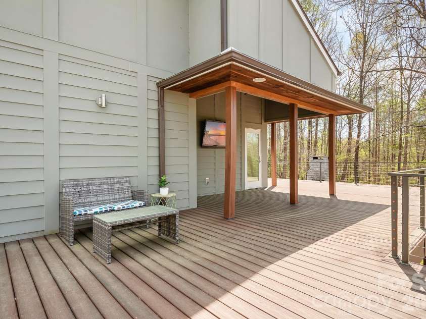 3249 Ivey Creek Road, Maiden, NC 28650.  MLS# CAR4241380, YatesRealty ID 19231. 