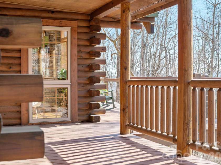 219 Woodlyn Etch Drive, Hendersonville, NC 28792.  MLS# CAR4351389, YatesRealty ID 19232. 
