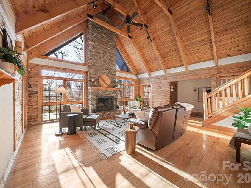 219 Woodlyn Etch Drive, Hendersonville, NC 28792.  MLS# CAR4351389, YatesRealty ID 19232. 