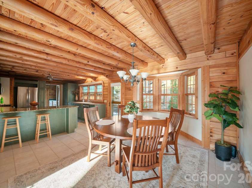 219 Woodlyn Etch Drive, Hendersonville, NC 28792.  MLS# CAR4351389, YatesRealty ID 19232. 