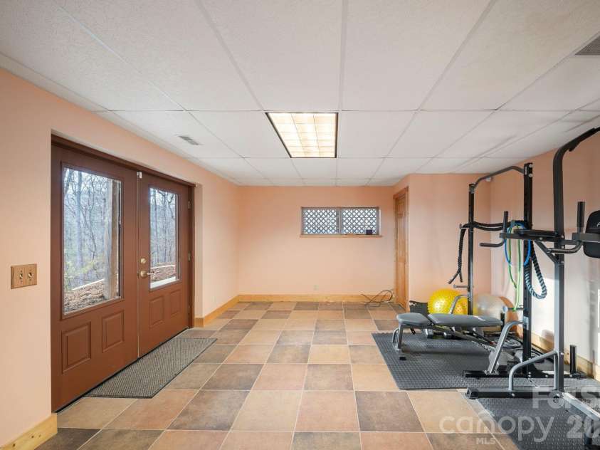 219 Woodlyn Etch Drive, Hendersonville, NC 28792.  MLS# CAR4351389, YatesRealty ID 19232. 