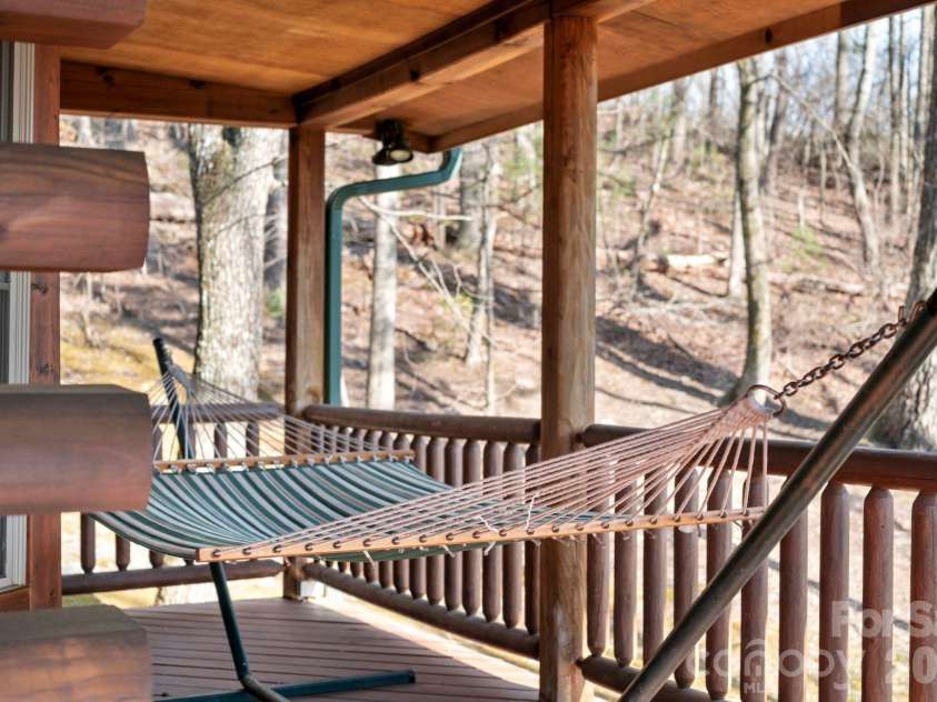 219 Woodlyn Etch Drive, Hendersonville, NC 28792.  MLS# CAR4351389, YatesRealty ID 19232. 