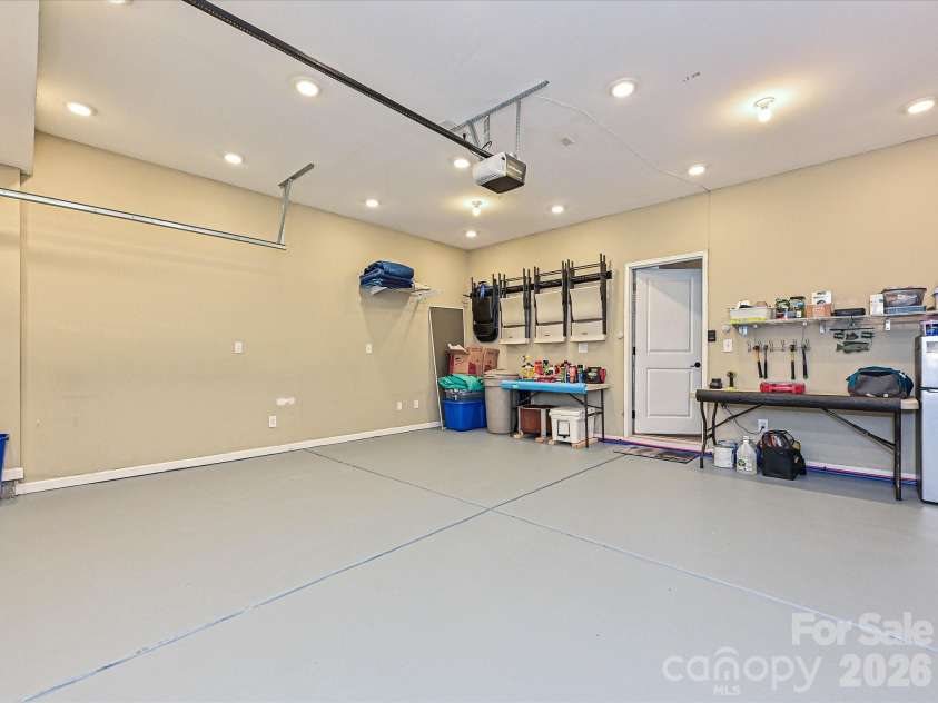 7142 Mariners Village Drive, Denver, NC 28037.  MLS# CAR4373733, YatesRealty ID 19233. Garage