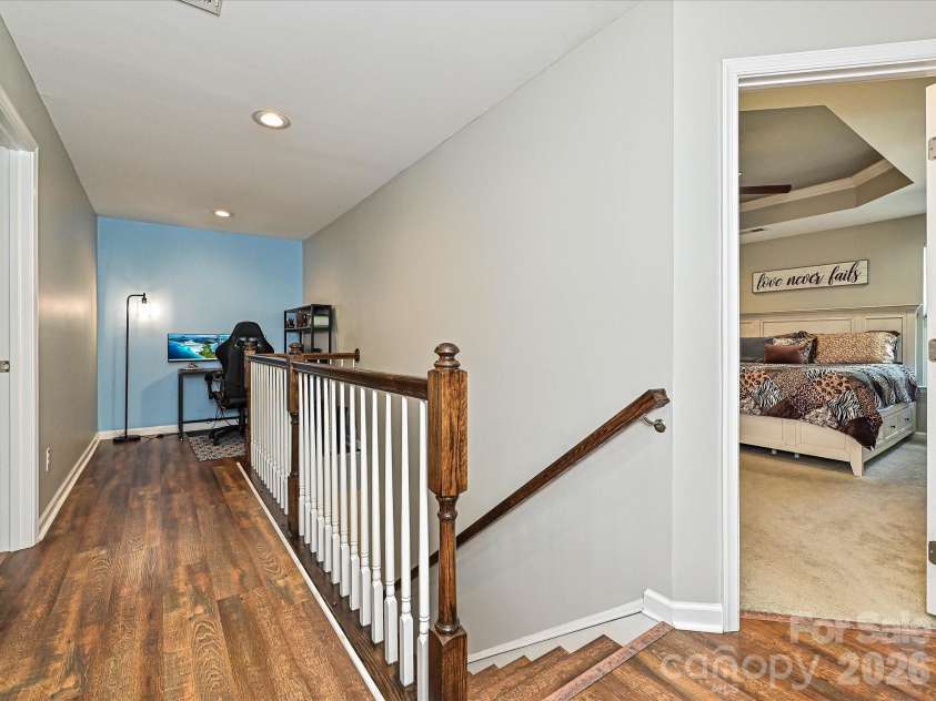 7142 Mariners Village Drive, Denver, NC 28037.  MLS# CAR4373733, YatesRealty ID 19233. Landing/ Loft