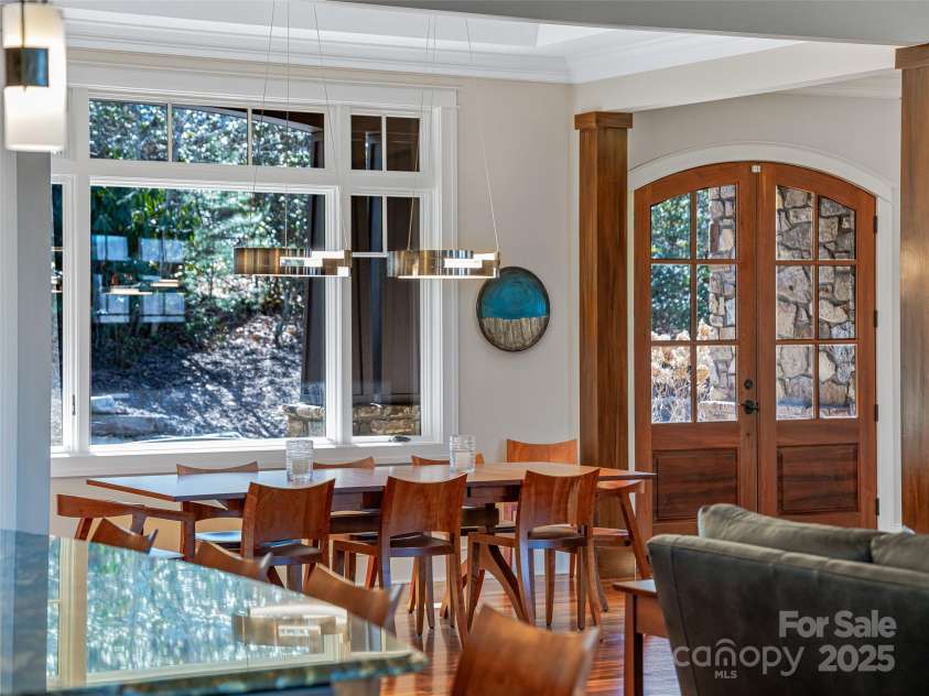 45 Fates Overlook Loop, Black Mountain, NC 28711.  MLS# CAR4238481, YatesRealty ID 19234. 