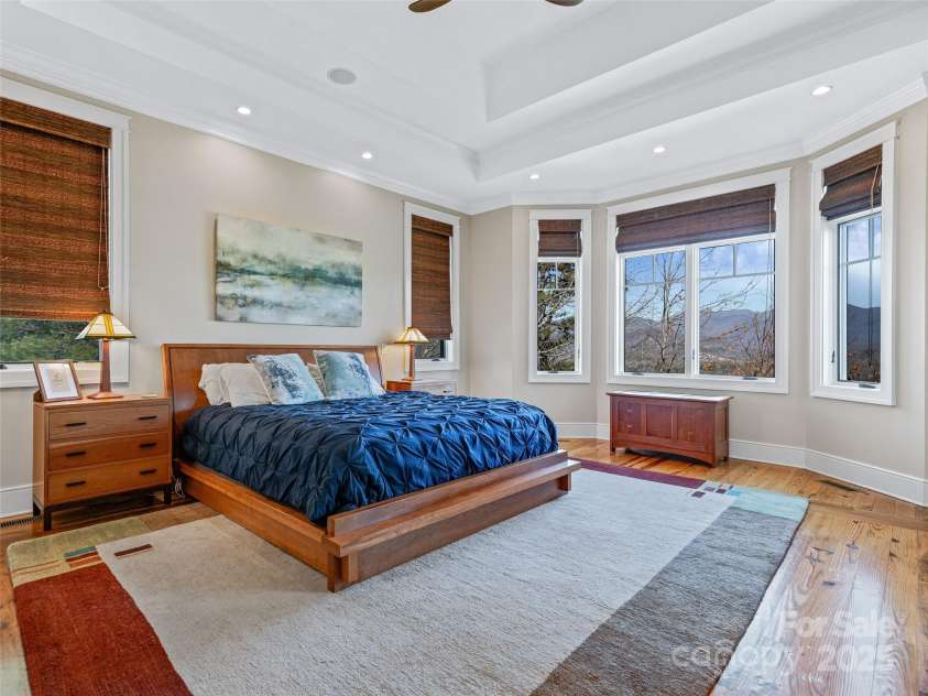 45 Fates Overlook Loop, Black Mountain, NC 28711.  MLS# CAR4238481, YatesRealty ID 19234. 