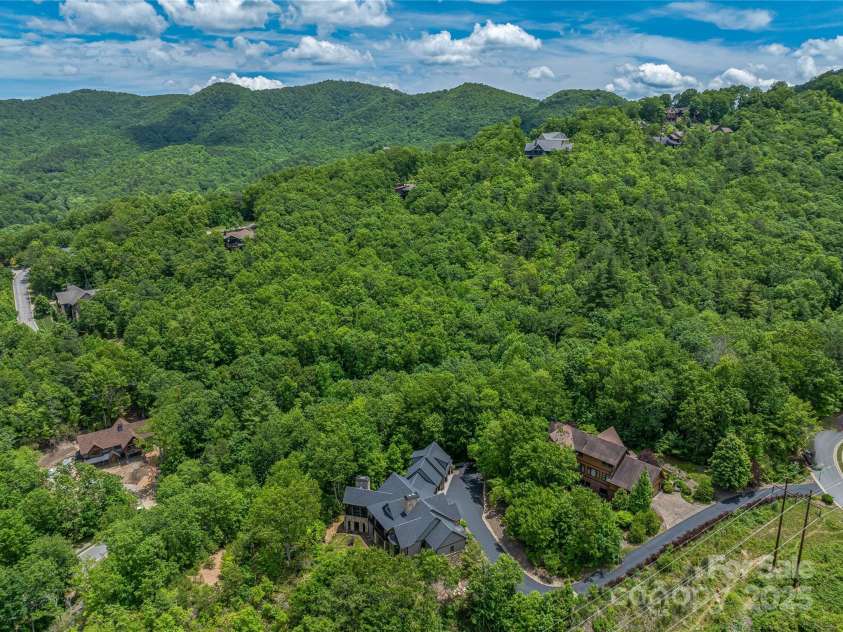 45 Fates Overlook Loop, Black Mountain, NC 28711.  MLS# CAR4238481, YatesRealty ID 19234. 
