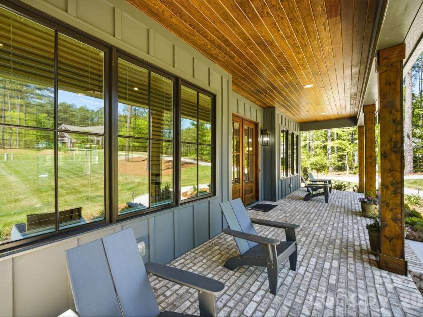 6223 Chimney Bluff Road, Lancaster, SC 29720.  MLS# CAR4376676, YatesRealty ID 19236. 