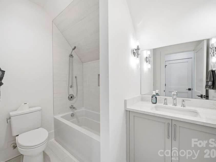 6223 Chimney Bluff Road, Lancaster, SC 29720.  MLS# CAR4376676, YatesRealty ID 19236. 
