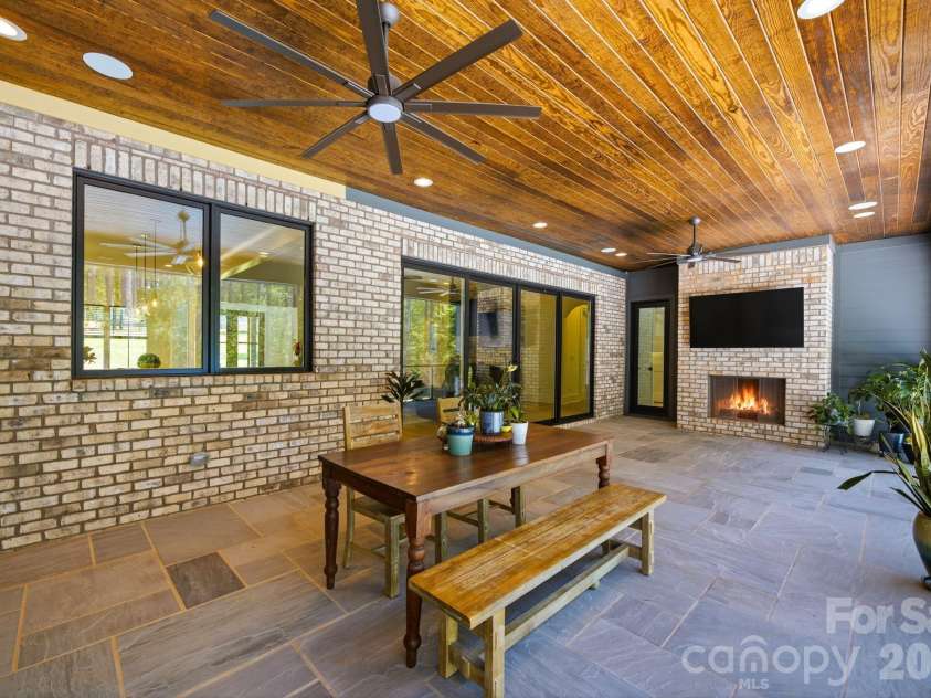 6223 Chimney Bluff Road, Lancaster, SC 29720.  MLS# CAR4376676, YatesRealty ID 19236. 