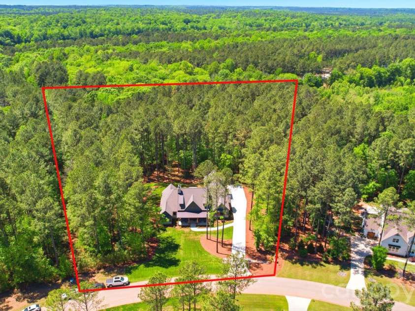 6223 Chimney Bluff Road, Lancaster, SC 29720.  MLS# CAR4376676, YatesRealty ID 19236. 