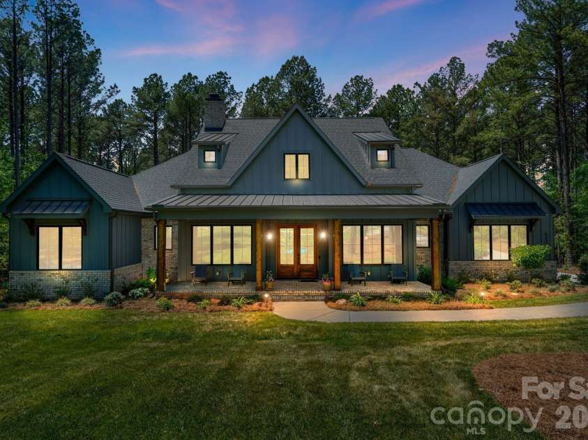 6223 Chimney Bluff Road, Lancaster, SC 29720.  MLS# CAR4376676, YatesRealty ID 19236. 