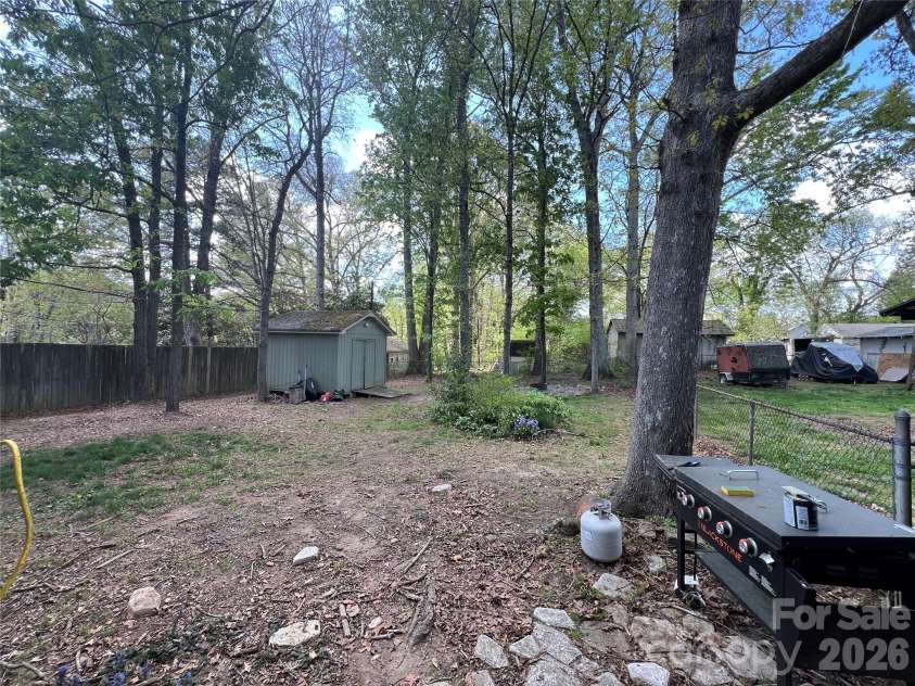 503 Mauney Avenue, Stanley, NC 28164.  MLS# CAR4368227, YatesRealty ID 19237. 