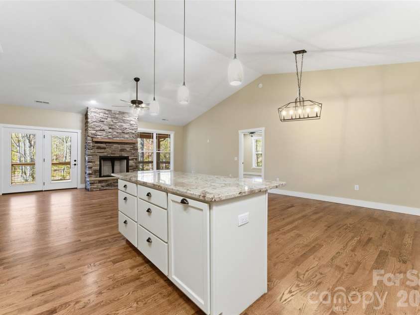 1462 Brightwater Road, Hendersonville, NC 28739.  MLS# CAR4312363, YatesRealty ID 19238. 