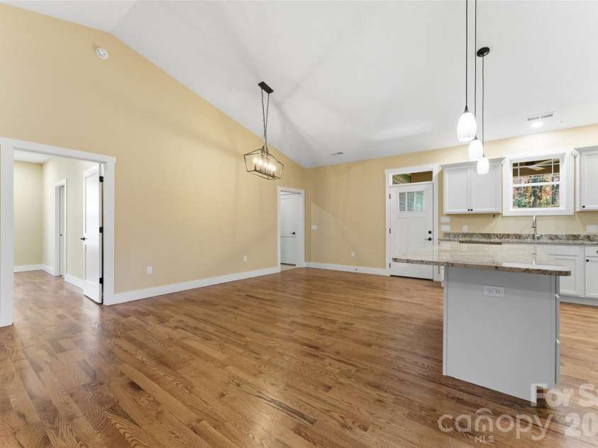 1462 Brightwater Road, Hendersonville, NC 28739.  MLS# CAR4312363, YatesRealty ID 19238. 