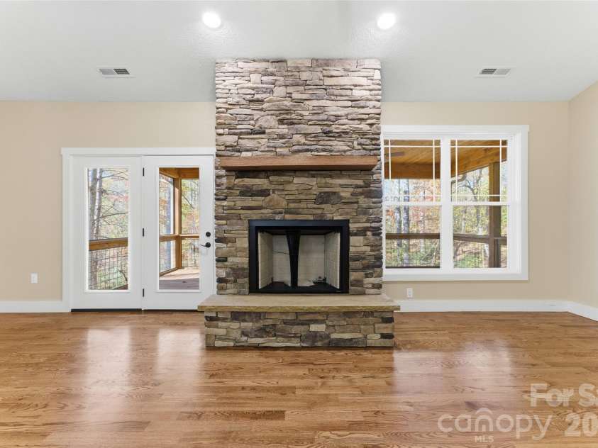 1462 Brightwater Road, Hendersonville, NC 28739.  MLS# CAR4312363, YatesRealty ID 19238. 
