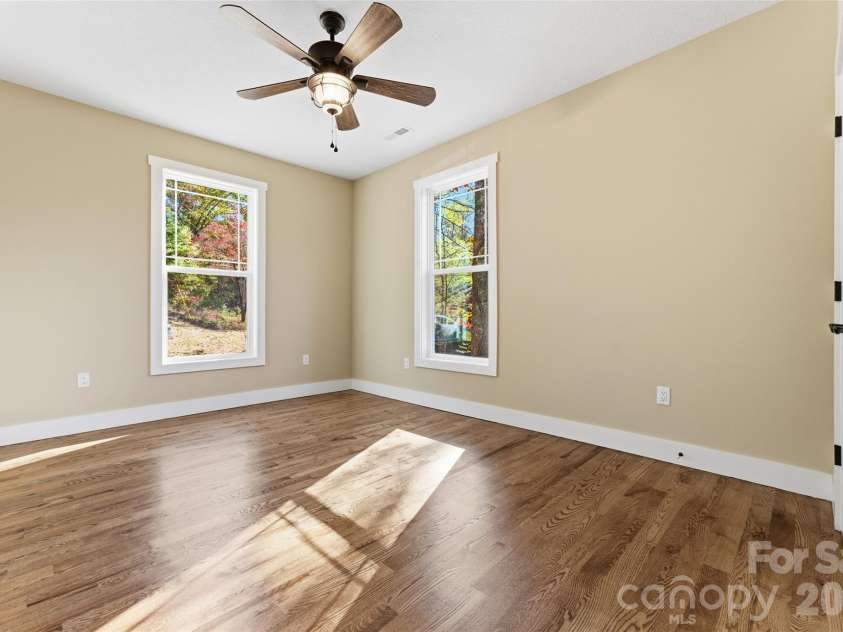 1462 Brightwater Road, Hendersonville, NC 28739.  MLS# CAR4312363, YatesRealty ID 19238. 