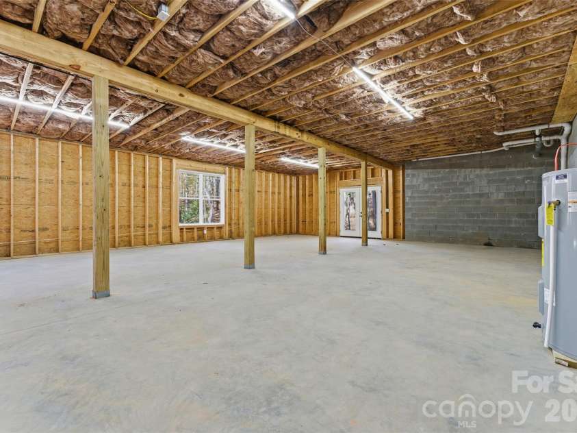 1462 Brightwater Road, Hendersonville, NC 28739.  MLS# CAR4312363, YatesRealty ID 19238. 