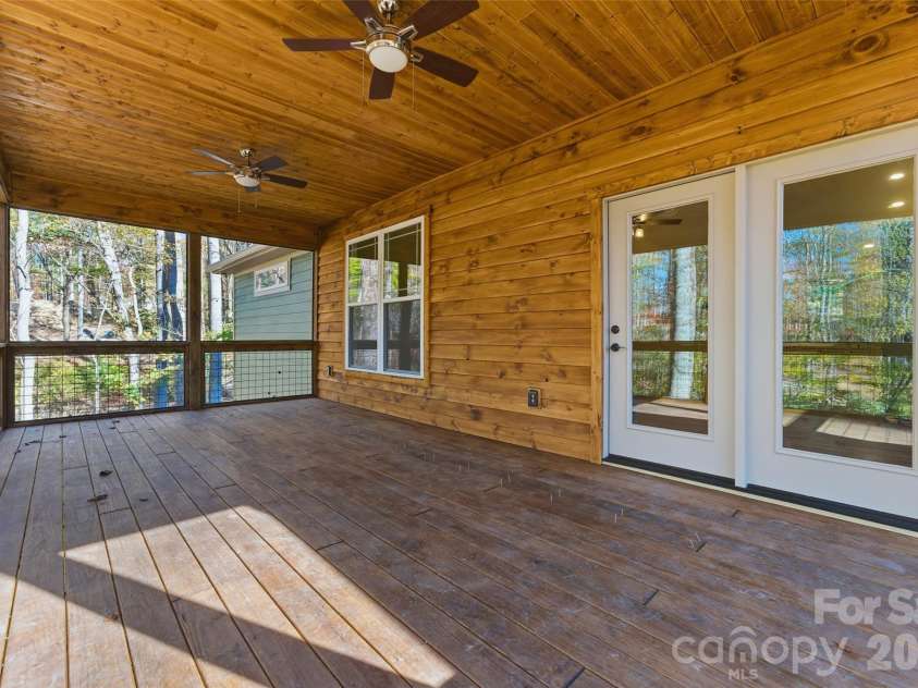 1462 Brightwater Road, Hendersonville, NC 28739.  MLS# CAR4312363, YatesRealty ID 19238. 