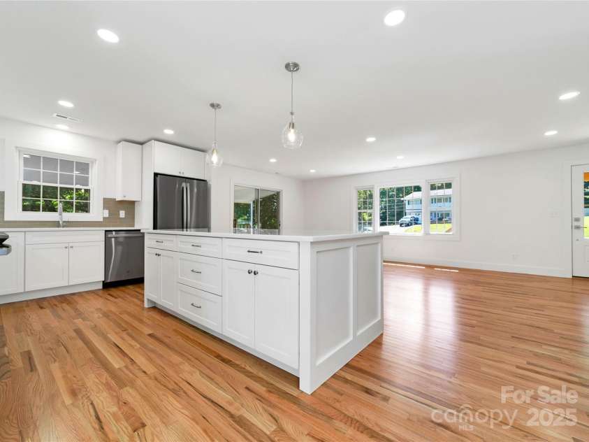 181 Pleasant Hill Drive, Brevard, NC 28712.  MLS# CAR4247052, YatesRealty ID 19238. Ample Storage Space