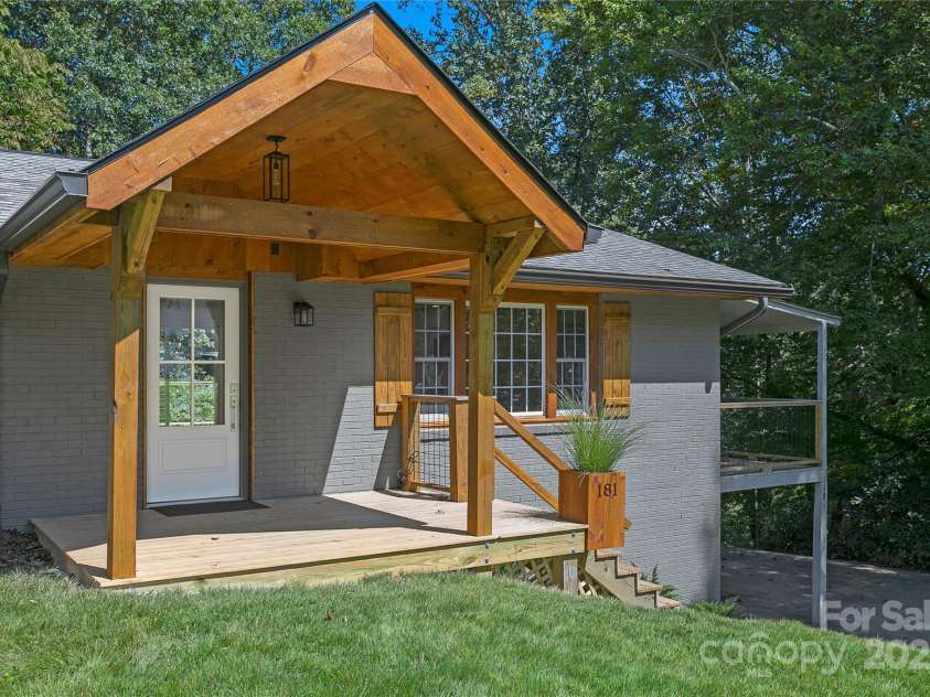 181 Pleasant Hill Drive, Brevard, NC 28712.  MLS# CAR4247052, YatesRealty ID 19238. Beautiful New Custom Covered Porch