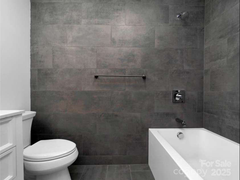 181 Pleasant Hill Drive, Brevard, NC 28712.  MLS# CAR4247052, YatesRealty ID 19238. New Modern Guest Bath