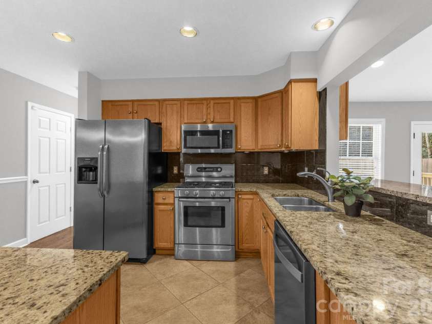 315 Glenn Bridge Road, Arden, NC 28704.  MLS# CAR4343815, YatesRealty ID 19239. 