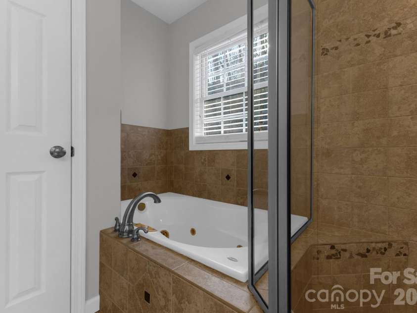 315 Glenn Bridge Road, Arden, NC 28704.  MLS# CAR4343815, YatesRealty ID 19239. 