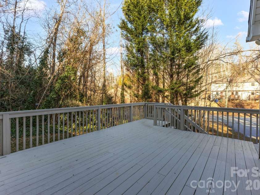 315 Glenn Bridge Road, Arden, NC 28704.  MLS# CAR4343815, YatesRealty ID 19239. 