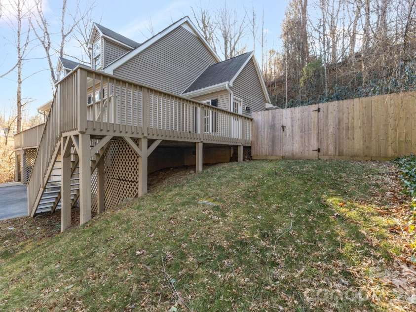 315 Glenn Bridge Road, Arden, NC 28704.  MLS# CAR4343815, YatesRealty ID 19239. 