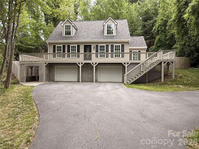 315 Glenn Bridge Road, Arden, NC 28704.  MLS# CAR4343815, YatesRealty ID 19239. 