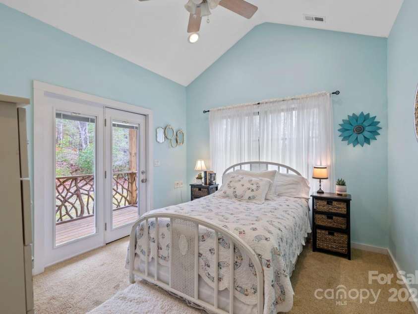 50 Honey Mountain Lane, Lake Toxaway, NC 28747.  MLS# CAR4243898, YatesRealty ID 19239. Main bath with double sinks.