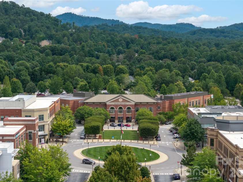 42 Schenck Parkway, Asheville, NC 28803.  MLS# CAR4413067, YatesRealty ID 1924. Biltmore Park YMCA