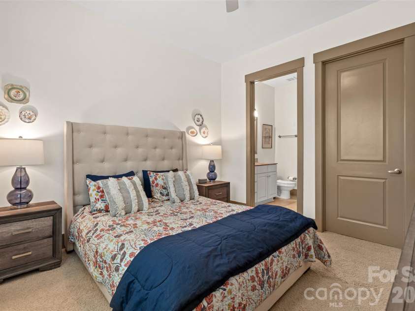 42 Schenck Parkway, Asheville, NC 28803.  MLS# CAR4413067, YatesRealty ID 1924. Second Bedroom