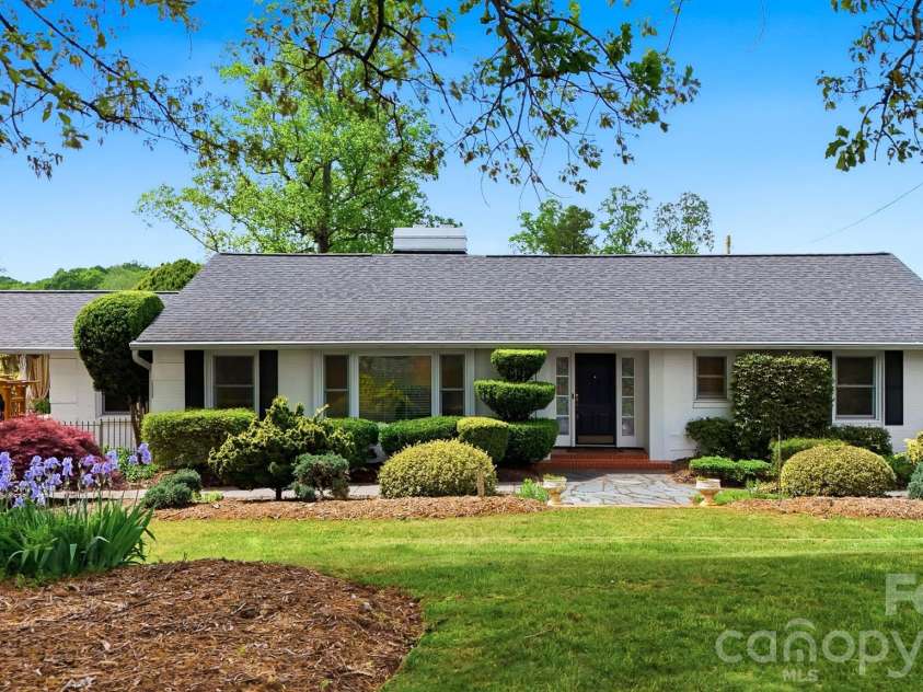 3485 Bridgeford Lane, Newton, NC 28658.  MLS# CAR4371127, YatesRealty ID 19243. 