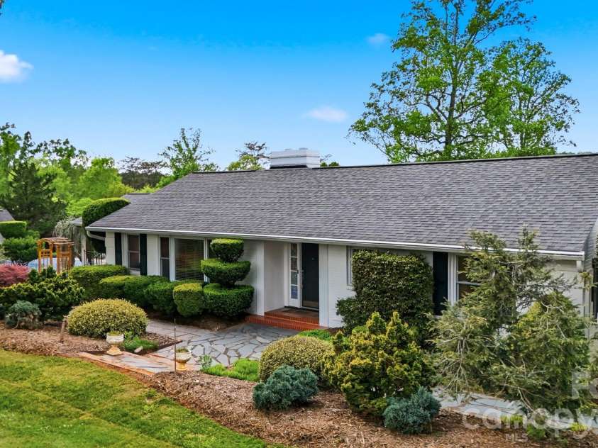 3485 Bridgeford Lane, Newton, NC 28658.  MLS# CAR4371127, YatesRealty ID 19243. 
