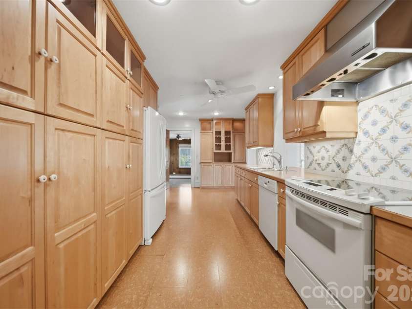 3485 Bridgeford Lane, Newton, NC 28658.  MLS# CAR4371127, YatesRealty ID 19243. 