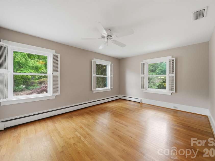 3485 Bridgeford Lane, Newton, NC 28658.  MLS# CAR4371127, YatesRealty ID 19243. 