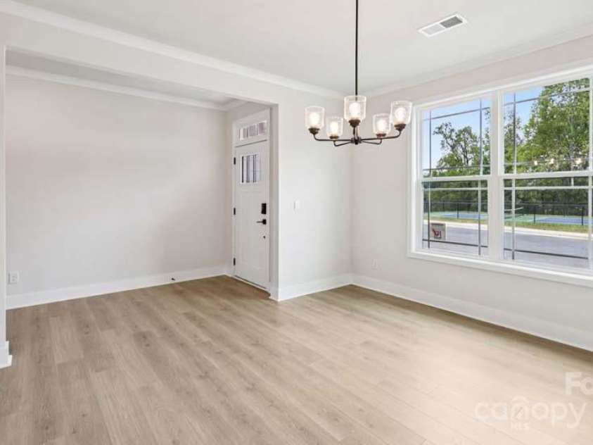 124 Fordingbridge Lane, Mooresville, NC 28115.  MLS# CAR4241204, YatesRealty ID 19244. 