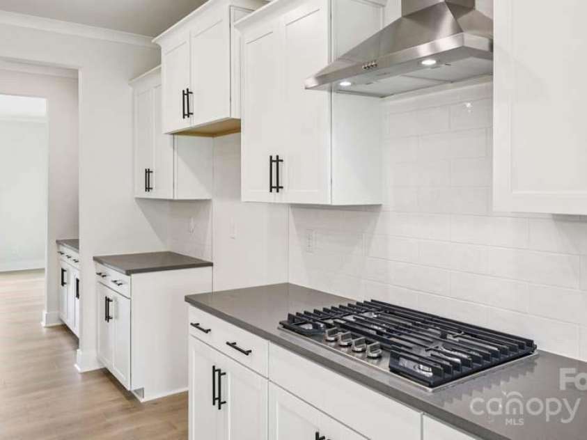 124 Fordingbridge Lane, Mooresville, NC 28115.  MLS# CAR4241204, YatesRealty ID 19244. 