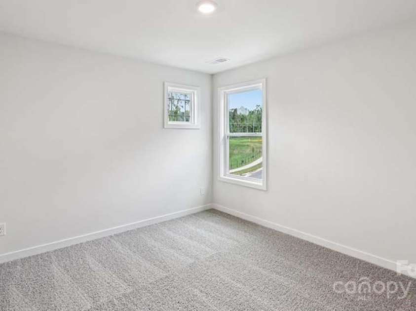 124 Fordingbridge Lane, Mooresville, NC 28115.  MLS# CAR4241204, YatesRealty ID 19244. 