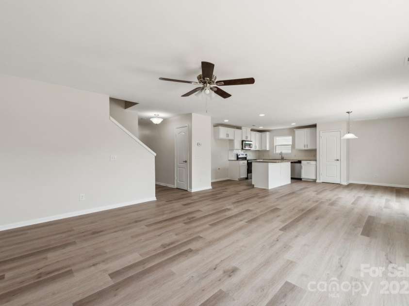 1709 White Willow Avenue, Gastonia, NC 28054.  MLS# CAR4266241, YatesRealty ID 19245. 