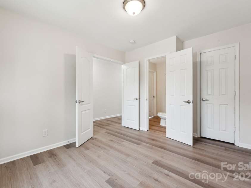 1709 White Willow Avenue, Gastonia, NC 28054.  MLS# CAR4266241, YatesRealty ID 19245. 