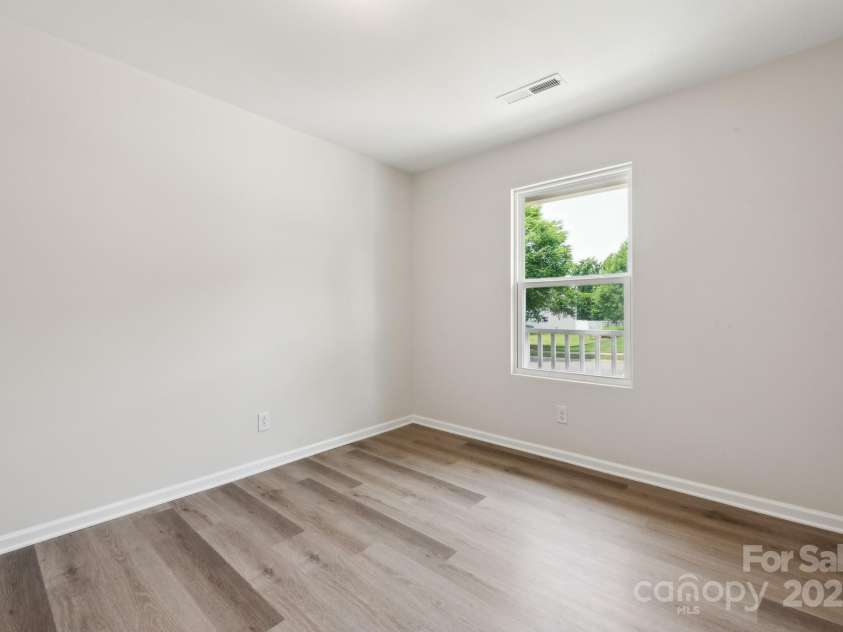 1709 White Willow Avenue, Gastonia, NC 28054.  MLS# CAR4266241, YatesRealty ID 19245. 