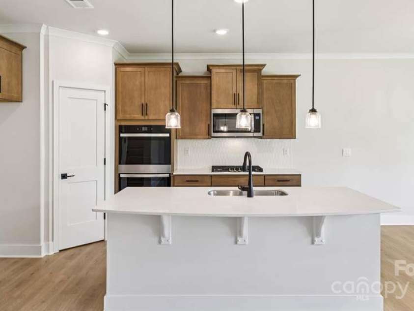 122 Fordingbridge Lane, Mooresville, NC 28115.  MLS# CAR4241390, YatesRealty ID 19246. 