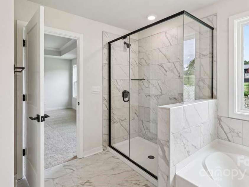 122 Fordingbridge Lane, Mooresville, NC 28115.  MLS# CAR4241390, YatesRealty ID 19246. 