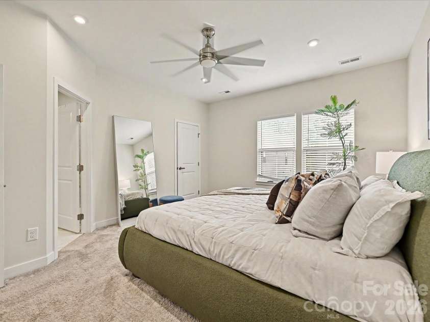 653 Uwharrie River Road, Charlotte, NC 28211.  MLS# CAR4377881, YatesRealty ID 19246. Primary Bedroom