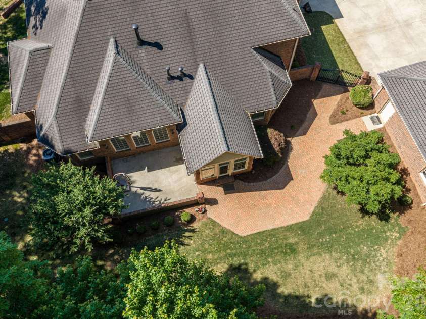 110 Elizabeth Court, Mount Holly, NC 28120.  MLS# CAR4373006, YatesRealty ID 19247. 
