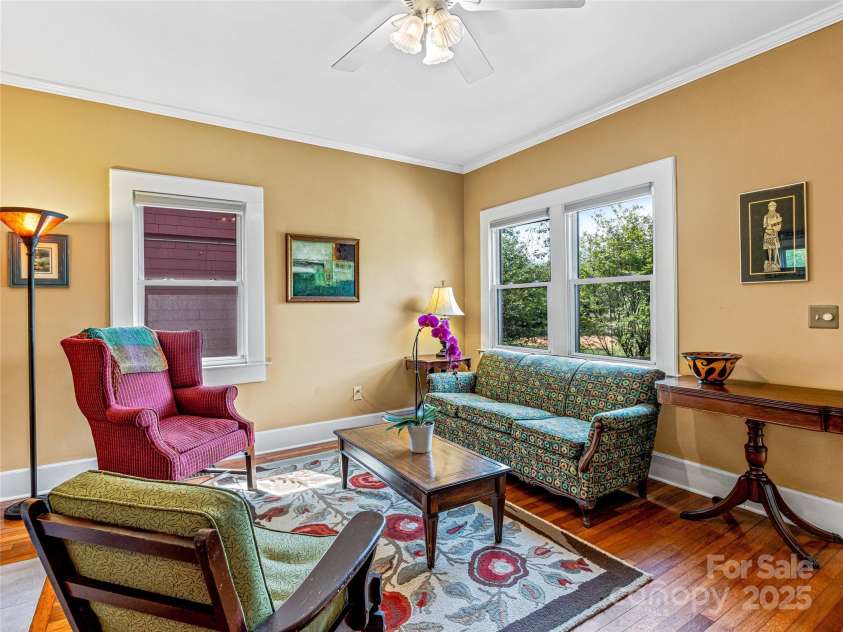 261 Murdock Avenue, Asheville, NC 28804.  MLS# CAR4260223, YatesRealty ID 19248. 